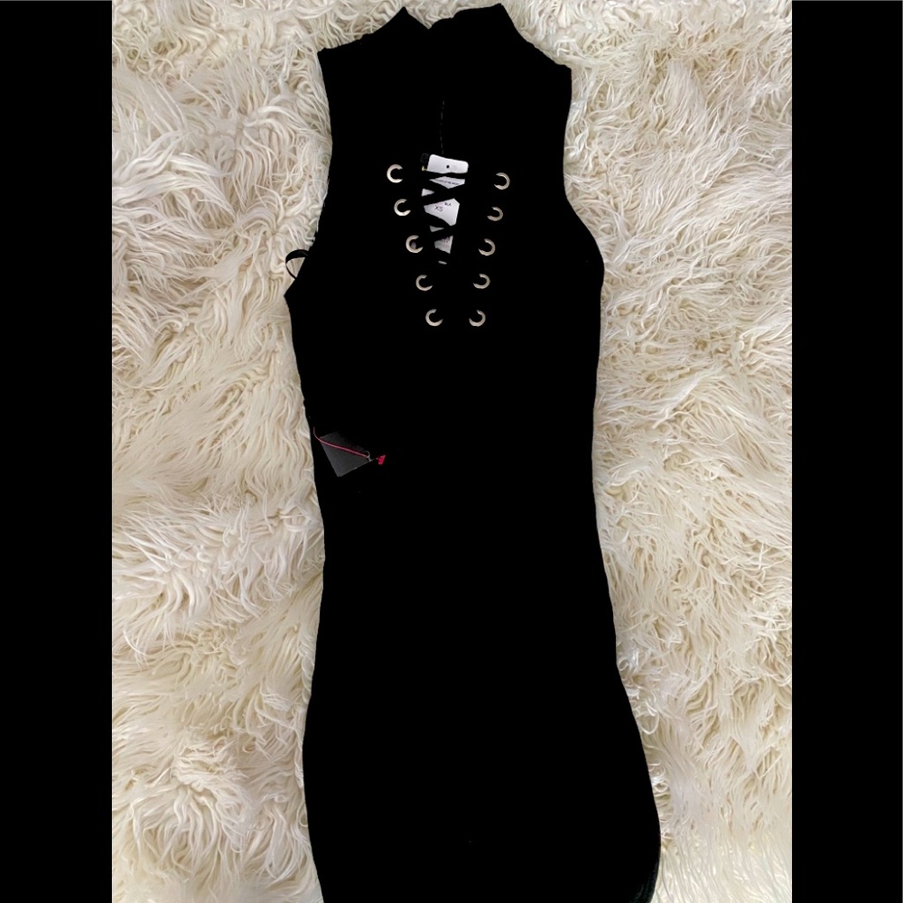 Bebe ribbed dress